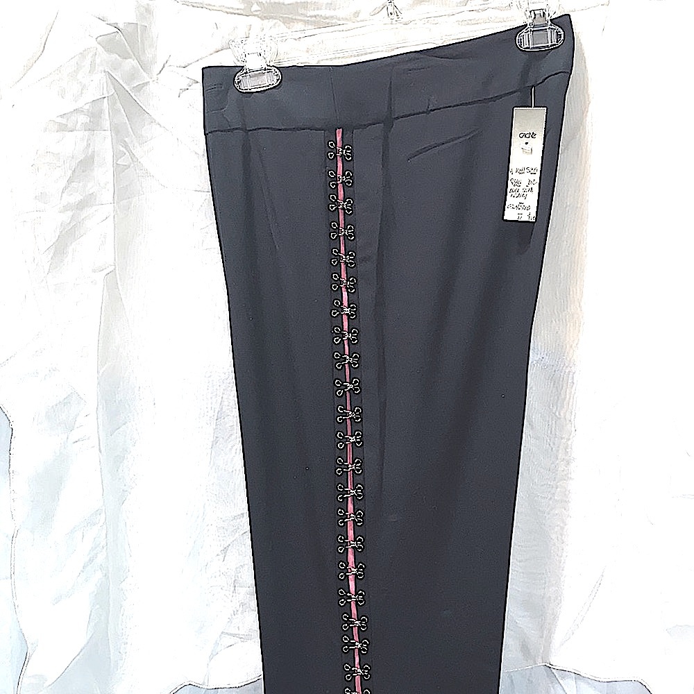 NWT CACHE TUXEDO LINE BLK/PNK  HOOK&EYE PNTS SZ 12